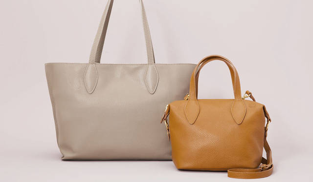 <strong>ODETTE E ODILE｜オデット エ オディール</strong><br />トートバッグ2万9160円、2WAYミニボストンバッグ3万1320円