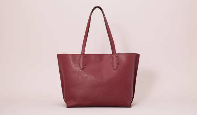 <strong>ODETTE E ODILE｜オデット エ オディール</strong><br />トートバッグ2万9160円