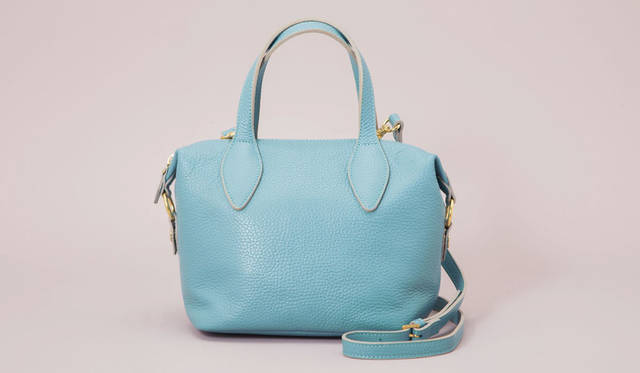 <strong>ODETTE E ODILE｜オデット エ オディール</strong><br />2WAYミニボストンバッグ（サイズ：W32（口前）/W20（底）×H21×D14cm／カラー：ブラック・ミディアムブラウン・ターコイズ）3万1320円