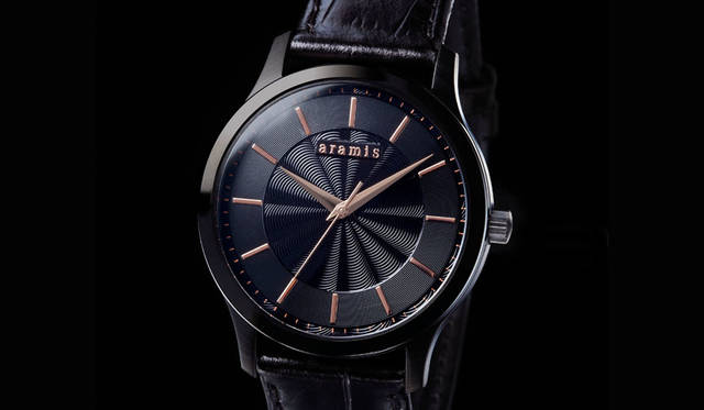 <strong>aramis｜アラミス</strong><br />「アラミス ブラック スリム ウオッチ」条件付き特別頒布価格8100円（11月27日（金）日本限定・数量限定発売）