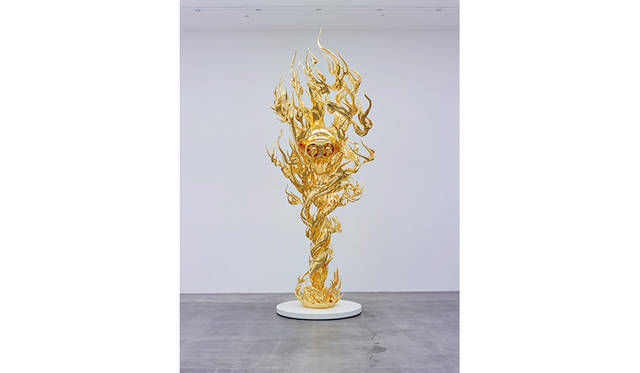 村上 隆 「欲望の炎—金」2013 年<br>Courtesy Blum & Poe, Los Angeles ©2013 Takashi Murakami/Kaikai Kiki Co., Ltd. All Rights Reserved.
