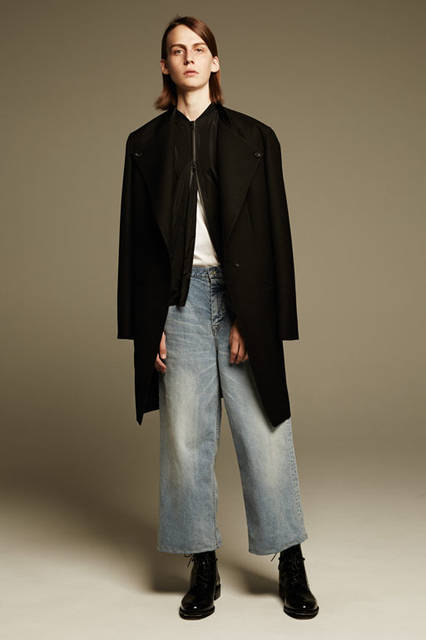 <strong>ato｜アトウ</strong><br />2016年春夏コレクション