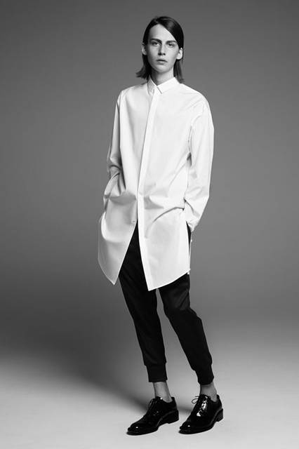 <strong>ato｜アトウ</strong><br />2016年春夏コレクション