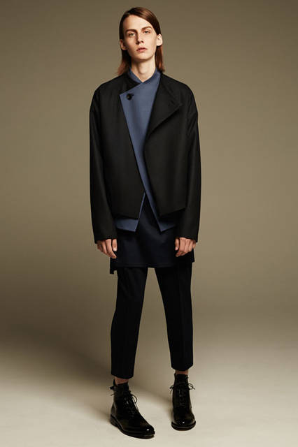 <strong>ato｜アトウ</strong><br />2016年春夏コレクション