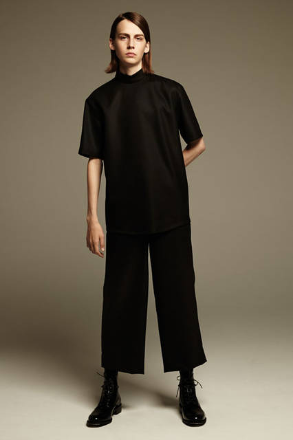 <strong>ato｜アトウ</strong><br />2016年春夏コレクション