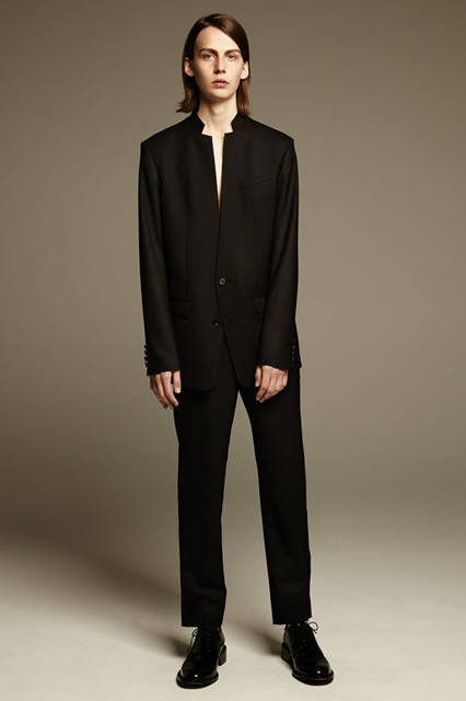 <strong>ato｜アトウ</strong><br />2016年春夏コレクション