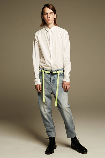 <strong>ato｜アトウ</strong><br />2016年春夏コレクション