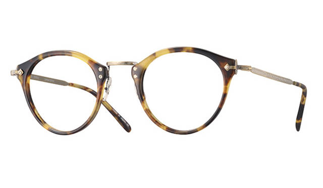 <strong>OLIVER PEOPLES</strong><br/>眼鏡 3万6720円 