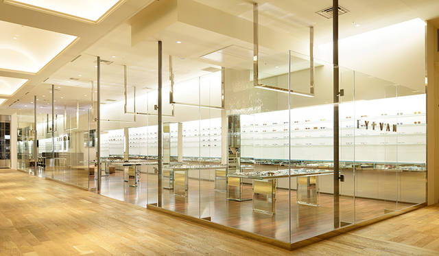 <strong>EYEVAN KYOTO</strong><br> 〒604-8032 京都府京都市中京区河原町通 三条下ル山崎町251 京都BAL 1F  <br>TEL: 075-708-3671  <br>HOURS: 11:00-20:00 年中無休 (元旦のみ休業)