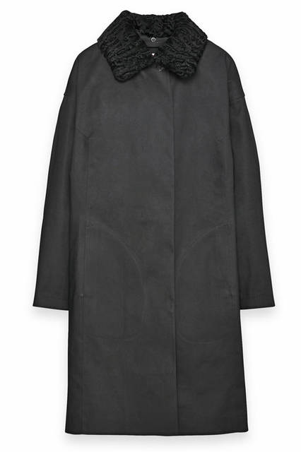 <strong>TOMORROWLAND｜トゥモローランド</strong><br />TOMORROWLAND MEETS MACKINTOSH「MACKINTOSH POP UP STORE」　2015-16年秋冬コレクション　