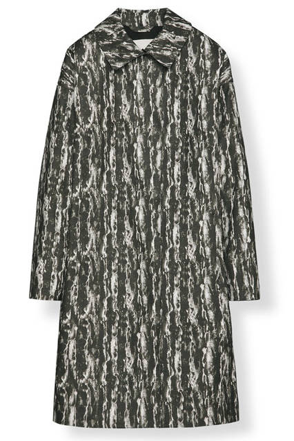 <strong>TOMORROWLAND｜トゥモローランド</strong><br />TOMORROWLAND MEETS MACKINTOSH「MACKINTOSH POP UP STORE」　2015-16年秋冬コレクション　