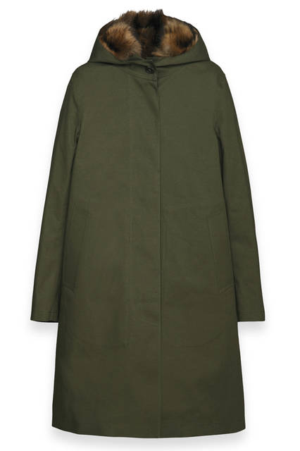 <strong>TOMORROWLAND｜トゥモローランド</strong><br />TOMORROWLAND MEETS MACKINTOSH「MACKINTOSH POP UP STORE」　2015-16年秋冬コレクション　