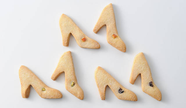 <strong>ISETAN｜伊勢丹</strong><br /> Perfume×ISETAN  Pick Me Up vol.2 「Happy 10th Anniversary!」　本館3階＝ローズベーカリーで販売するヒール型ショートブレッド