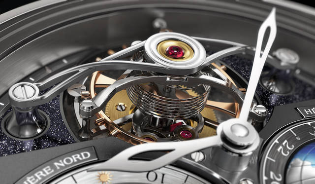 <strong>ヴィルレ トゥールビヨン シリンドリック ナイトスカイ ジオスフェール</strong><br />ケース｜ホワイトゴールド<br />直径｜47mm<br />厚さ｜15.38mm<br />ムーブメント｜手巻き（Cal.MB 68.40）<br />振動数｜1万8000振動／時<br />パワーリザーブ｜約48時間<br />防水｜3気圧<br />機能｜トゥールビヨン、トリプルタイムゾーン<br />限定数｜18個<br />発売時期|2016年<br />価格｜27万5000ユーロ（日本円価格未定）