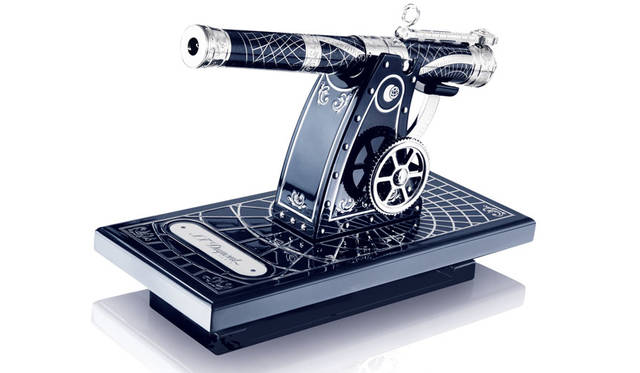 ダイヤモンドコレクション「ダイヤモンド ライティングキット（万年筆:ペン先18K &ペンホルダー）ref.C41005NDIAM」385万5600円