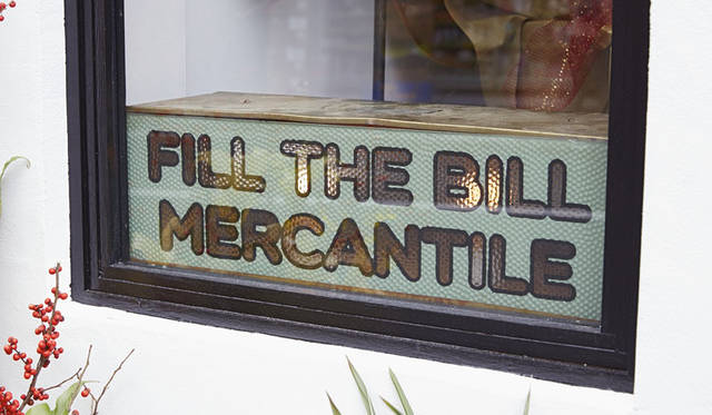 <strong>FILL THE BILL｜フィル ザ ビル</strong><br />ショップ「FILL THE BILL MERCANTILE」