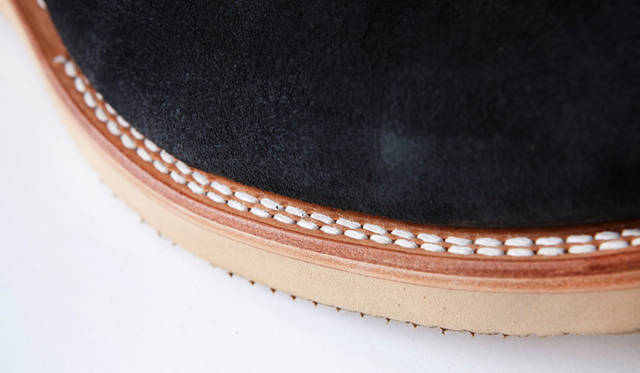 <strong>MADE IN GM JAPAN｜メイド イン GM ジャパン</strong><br />MADE IN GM JAPAN FOR RonHerman“CALICO SUEDE black&beige”PECOS BOOTS