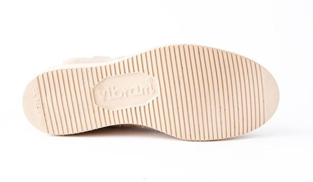 <strong>MADE IN GM JAPAN｜メイド イン GM ジャパン</strong><br />MADE IN GM JAPAN FOR RonHerman“CALICO SUEDE black&beige”PECOS BOOTS