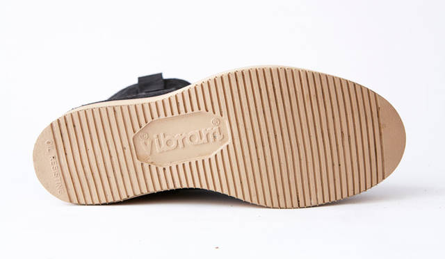 <strong>MADE IN GM JAPAN｜メイド イン GM ジャパン</strong><br />MADE IN GM JAPAN FOR RonHerman“CALICO SUEDE black&beige”PECOS BOOTS