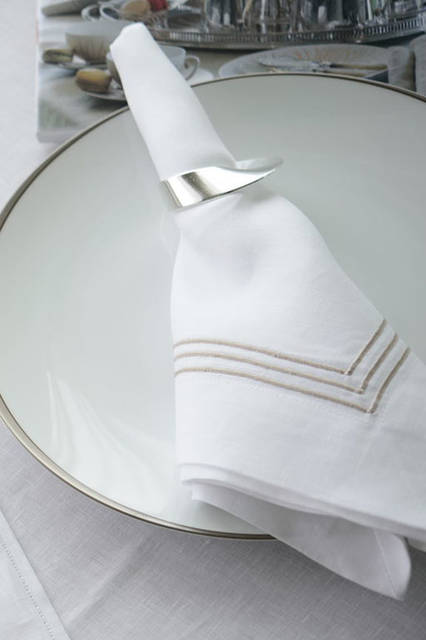 デビューコレクション　テーブルリネン