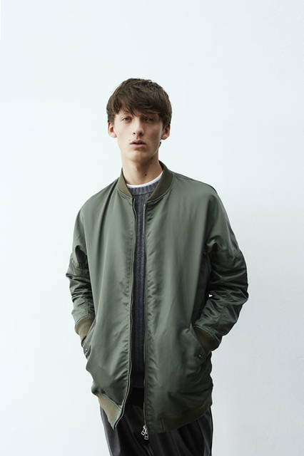 <strong>EN ROUTE｜アンルート</strong><br />2015-16年秋冬コレクション