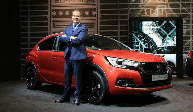 Photograph by ARAKAWA Masayuki