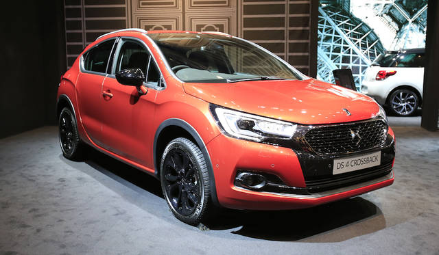 Photograph by ARAKAWA Masayuki