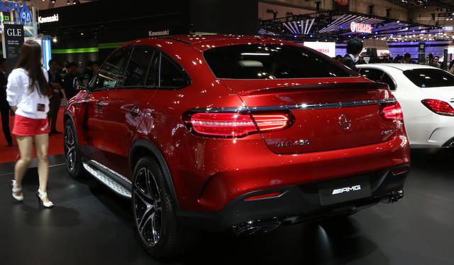 Photograph by  OHTO Yasuhiro