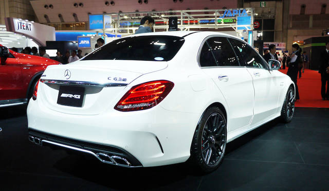 Photograph by  HORIGUCHI Yoshihiro