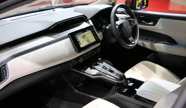 Honda CLARITY FUEL CELL|ホンダ クラリティ フューエルセル 016
