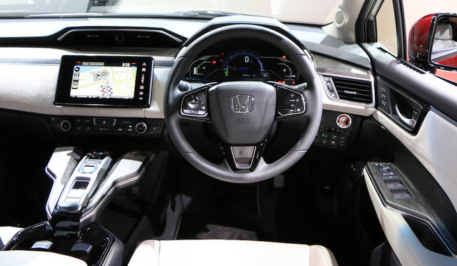 Honda CLARITY FUEL CELL|ホンダ クラリティ フューエルセル 017