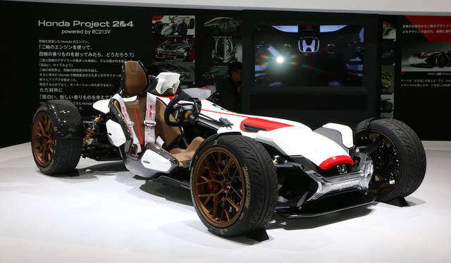 Honda 2&4 powered by RC213V|ホンダ 2&4 powered by RC213V 001 Photograph by HORIGUCHI Yoshihiro