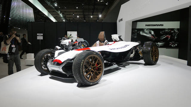 Honda 2&4 powered by RC213V|ホンダ 2&4 powered by RC213V 004 Photograph by HORIGUCHI Yoshihiro