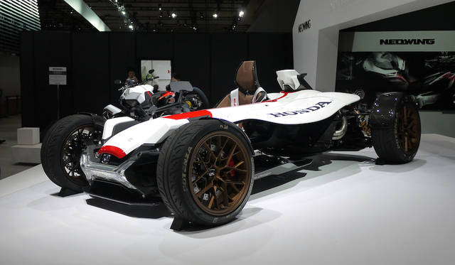 Honda 2&4 powered by RC213V|ホンダ 2&4 powered by RC213V 004 Photograph by HORIGUCHI Yoshihiro