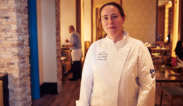 「Della’s Kitchen」のエグゼクティブシェフ、スーザン・ウォルフラ氏