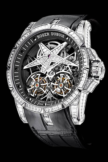 <strong>エクスカリバー スター オブ インフィニティ</strong><br />ケース｜ホワイトゴールド<br />直径｜45mm<br />厚さ｜15.5mm<br />ムーブメント｜手巻き（RD01SQ）<br />振動数｜2万1600振動／時☓2<br />パワーリザーブ｜約50時間<br />防水｜3気圧<br />機能｜ダブルフライングトゥールビヨン<br />限定数｜8個<br />発売時期｜未定<br />価格｜7480万円（税別）