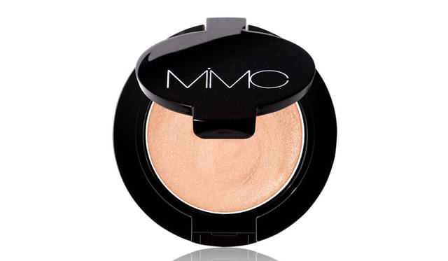 <strong>MiMC｜エムアイエムシー</strong><br />ミネラルクリーミーアイベース（05 イリデセントピンク） 4104円