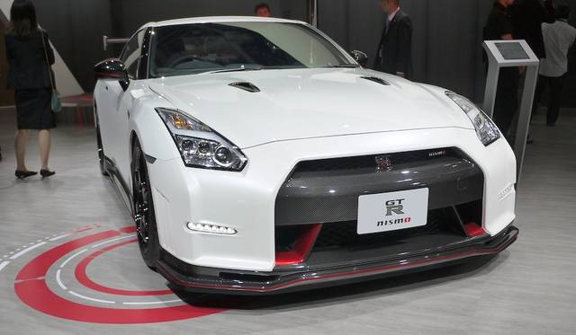 48_nissan-gtr-nismo