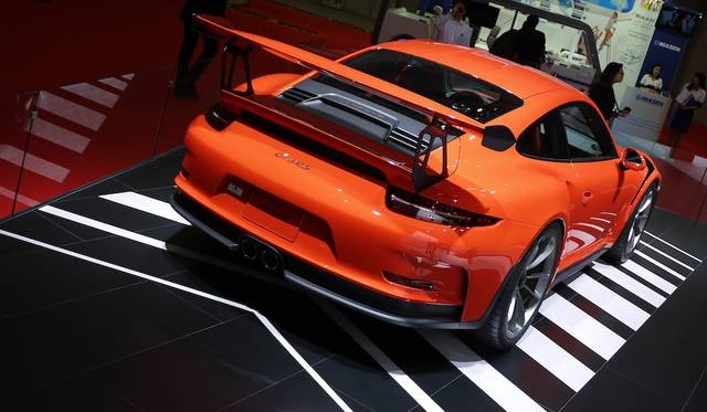 24_porsche-gt3rs_hori