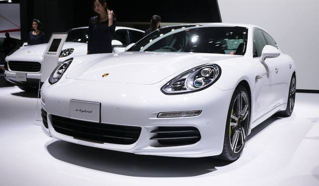 Porsche Panamera S E-Hybrid|ポルシェ パナメーラS E-ハイブリッド 001 Photograph by HORIGUCHI Yoshihiro