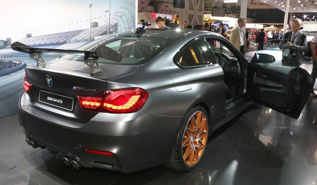 Photograph by OHTO Yasuhiro