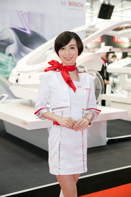 かおりさん　必殺技｜腹筋が割れている