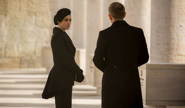 SPECTRE © 2015 Metro-Goldwyn-Mayer Studios Inc., Danjaq, LLC and Columbia Pictures Industries, Inc. All rights reserved.<br /><br />『007 スペクター』<br />11月27日(金)、28日(土)、29日(日)先行公開、12月4日（金）よりTOHOシネマズ日劇他全国ロードショー<br />配給：ソニー・ピクチャーズ エンタテインメント<br /><br />