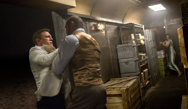 SPECTRE © 2015 Metro-Goldwyn-Mayer Studios Inc., Danjaq, LLC and Columbia Pictures Industries, Inc. All rights reserved.<br /><br />『007 スペクター』<br />11月27日(金)、28日(土)、29日(日)先行公開、12月4日（金）よりTOHOシネマズ日劇他全国ロードショー<br />配給：ソニー・ピクチャーズ エンタテインメント<br /><br />