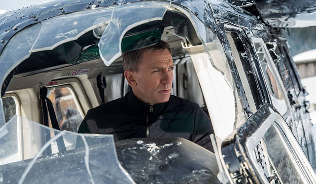 SPECTRE © 2015 Metro-Goldwyn-Mayer Studios Inc., Danjaq, LLC and Columbia Pictures Industries, Inc. All rights reserved.<br /><br />『007 スペクター』<br />11月27日(金)、28日(土)、29日(日)先行公開、12月4日（金）よりTOHOシネマズ日劇他全国ロードショー<br />配給：ソニー・ピクチャーズ エンタテインメント<br /><br />