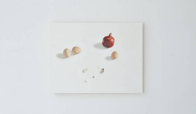 <strong>Jessica Niello（ジェシカ・ニエロ）</strong><br><br>カリフォルニア州オークランドを拠点に活動する、陶芸家、画家。 東洋と西洋両方の技術に造詣が深く、機能美とシンプリシティを追求する彼女は、 日々の目にする景色や、日常のなかでの移ろいからインスピレーションを汲み取っているという。 最近では、おなじくオークランドで人気を博すヌードルバー「RAMEN SHOP」との協働でテーブルウェアを製作。 バークレーアートミュージアムでのグループ展「The Possible」に出展するなど精力的な活動をおこなう 