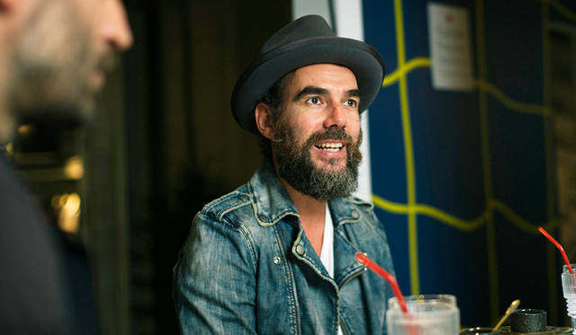 セレッティのアートディレクター、ステファノ・セレッティさん。セレッティの創業者、ロマノ・セレッティ氏の子息で、斬新なテーブルウェアコレクションをつぎつぎに生み出している