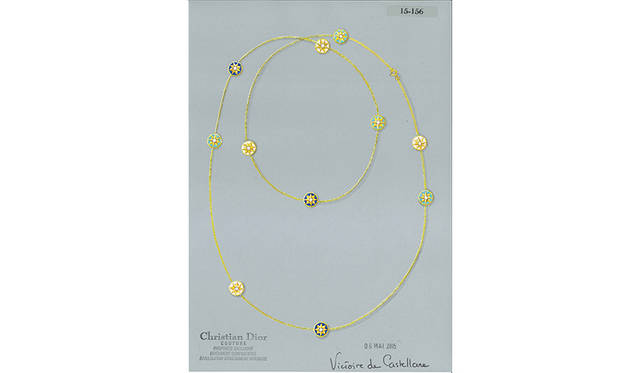 ローズ デ ヴァン ロングネックレスのデザイン画