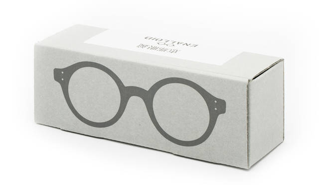 下田法晴氏（SILENT POETS/sfd-studio2）が手がけた、ロゴとパッケージデザイン