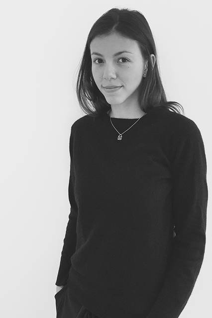 デザイナー：シンシア・ヴィルチェス・カスティリオーニ氏